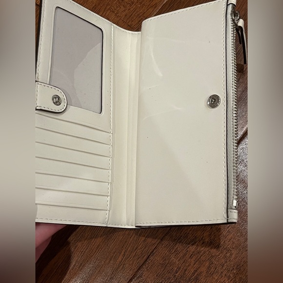 Kate Spade Silver Wallet - Picture 4 of 8